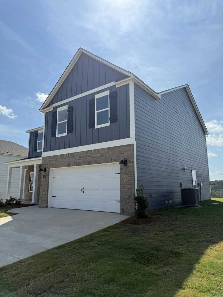 425 Pkwy Gdns Ln - Photo 5 of 50