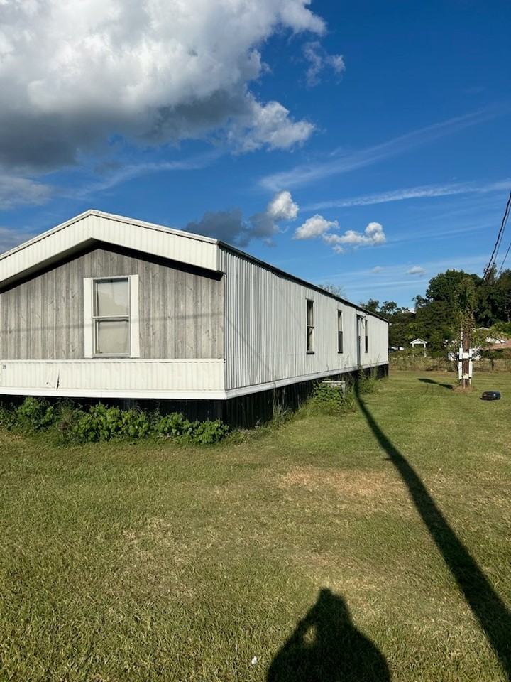 39 Noble Park St - Photo 2 of 35