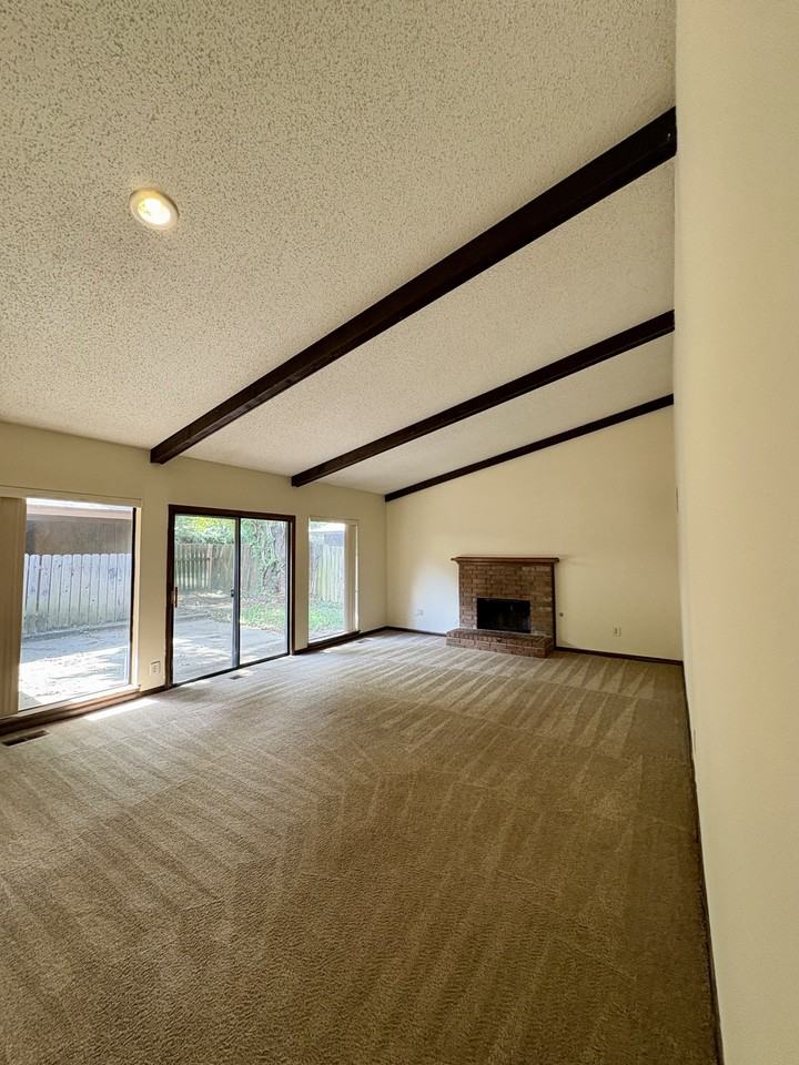 4906 South U - Photo 3 of 15