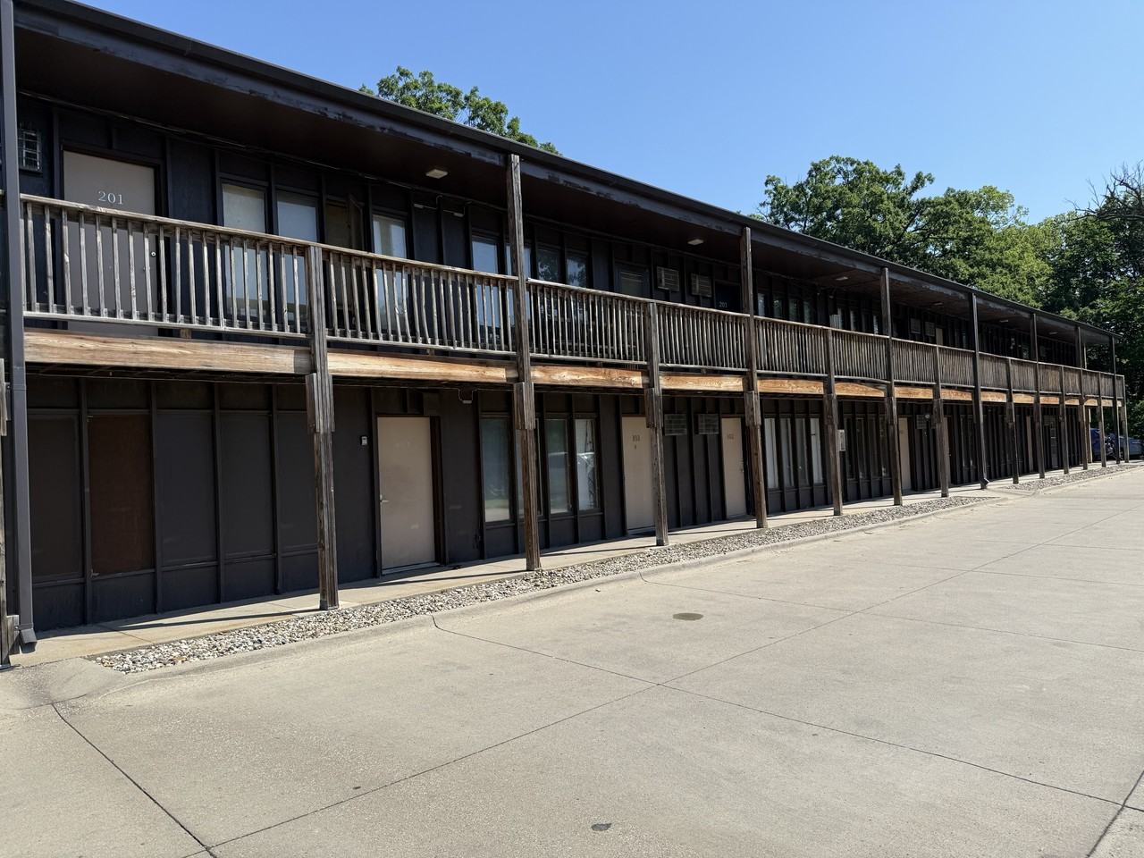 2829 Douglas Avenue - Photo 6 of 22