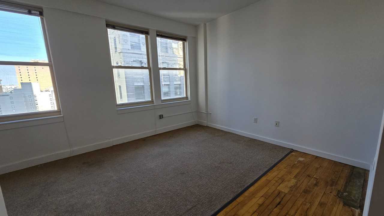 208  North 9th Street - Photo 4 of 50