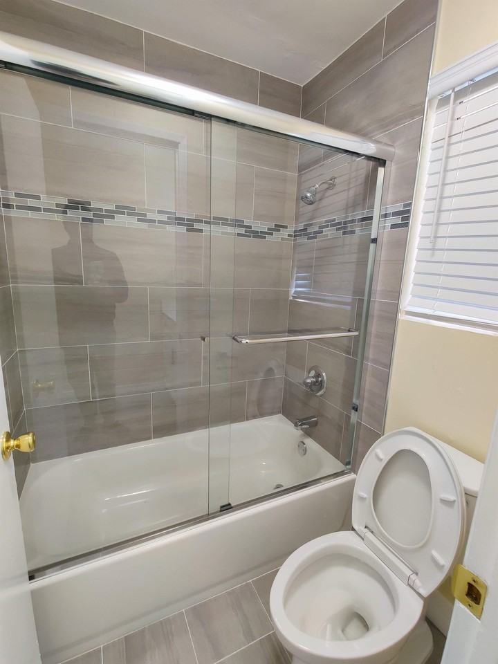 1910 Berryman Street - Photo 6 of 12