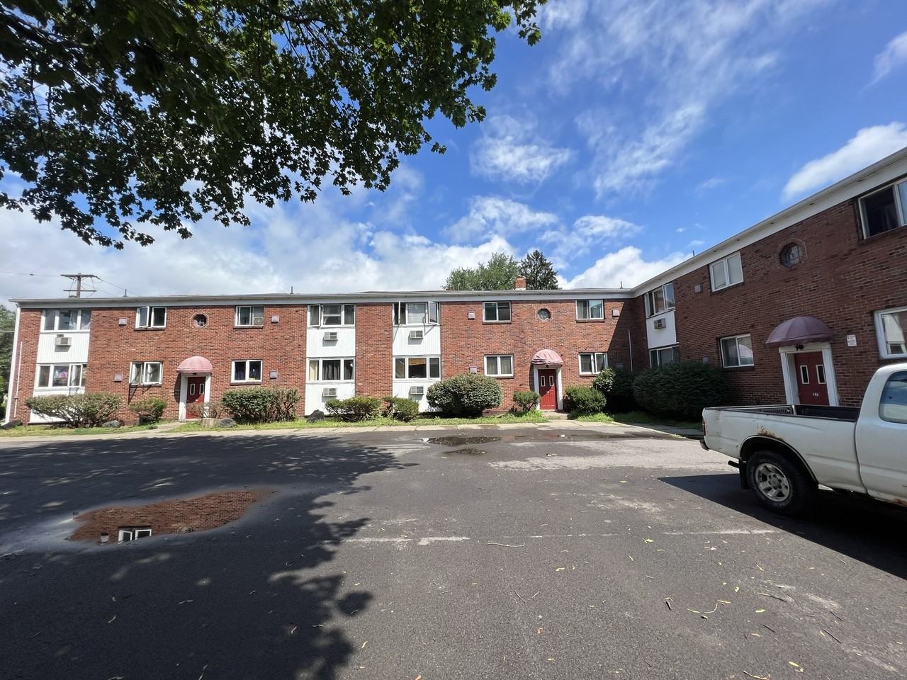 27 Tompkins Street - Photo 2 of 3