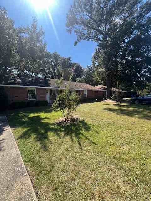 Memminger Avenue - Photo 2 of 16