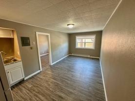 210 N Cascade - Photo 1 of 1