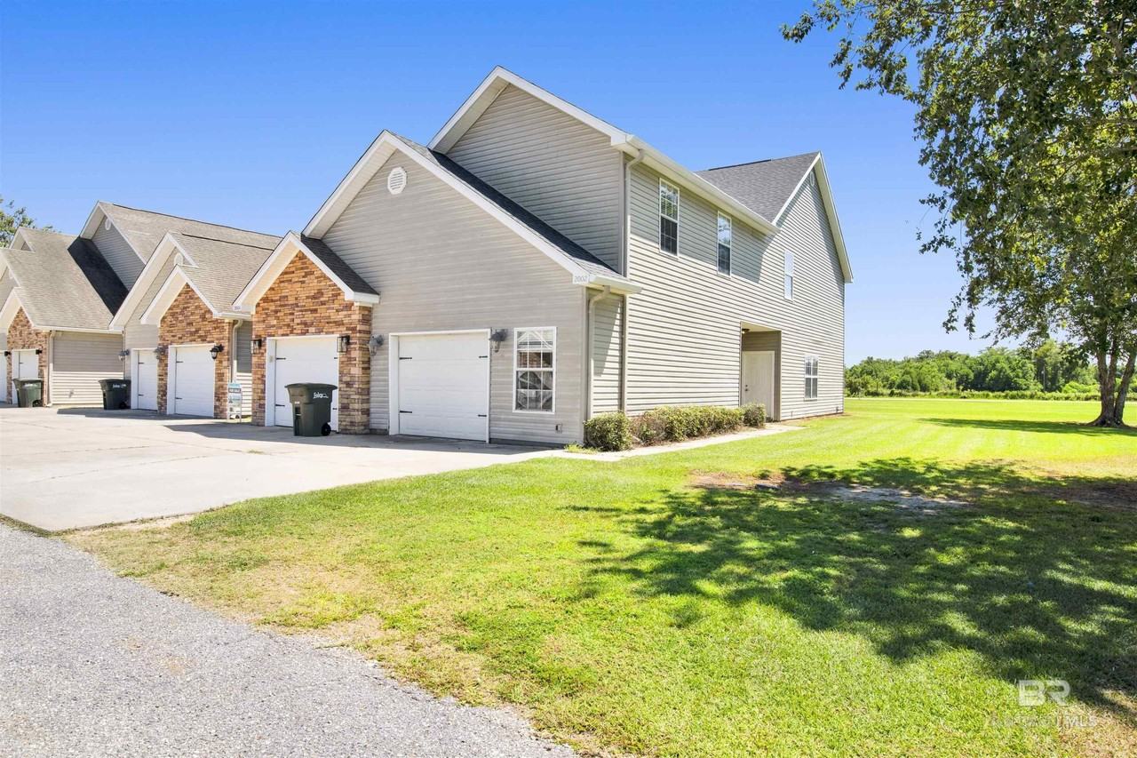 2002 Shelene Way - Photo 3 of 24