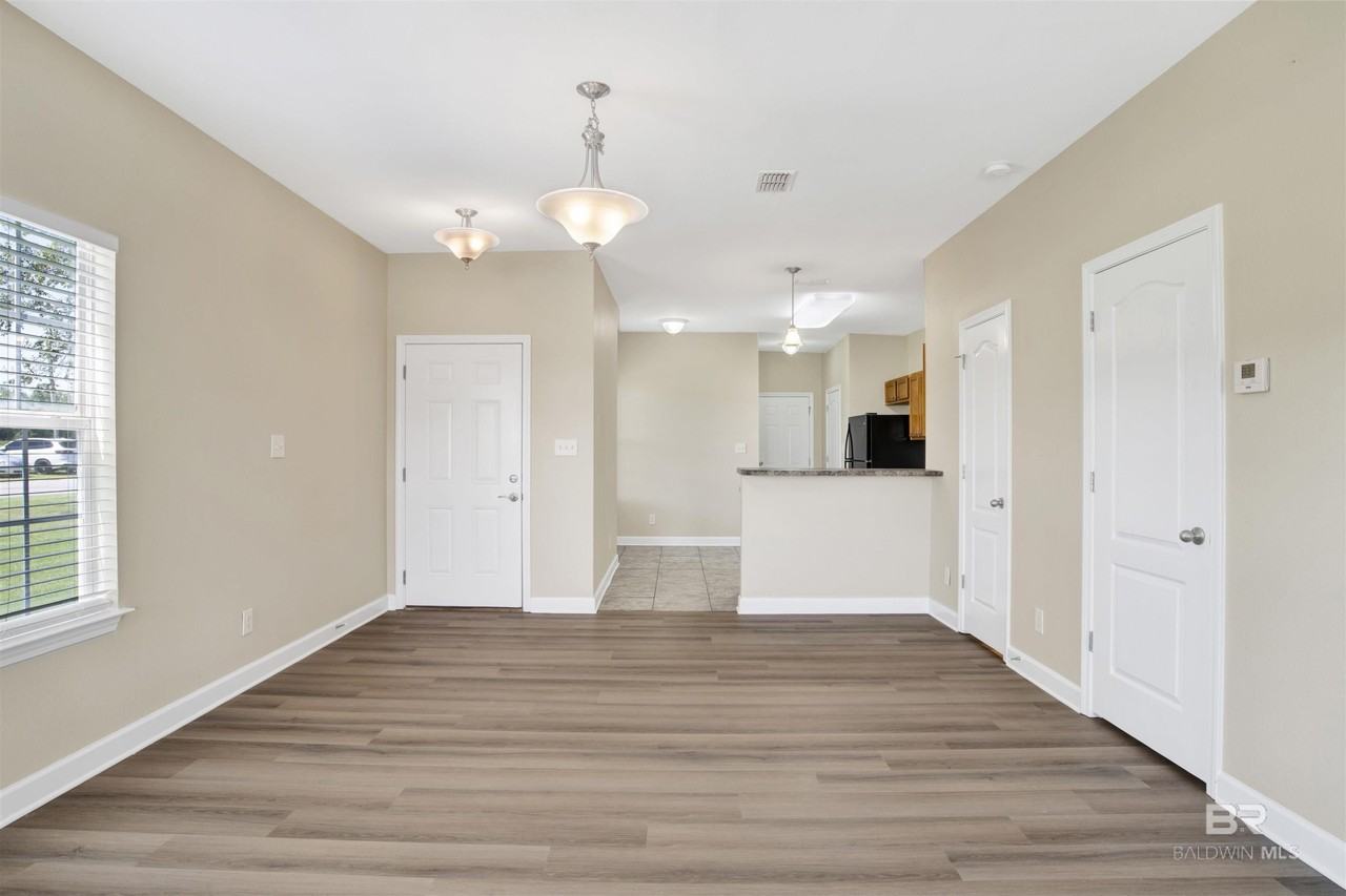 2002 Shelene Way - Photo 7 of 24