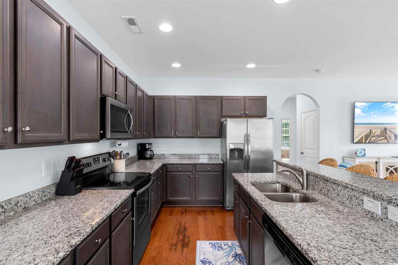 911 Ocean Pines Ct - Photo 2 of 36