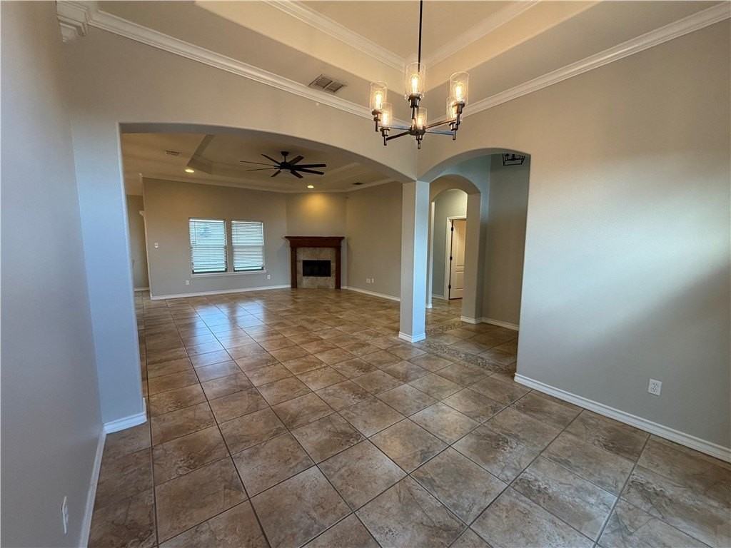 7209 Sebastian Ct - Photo 4 of 29