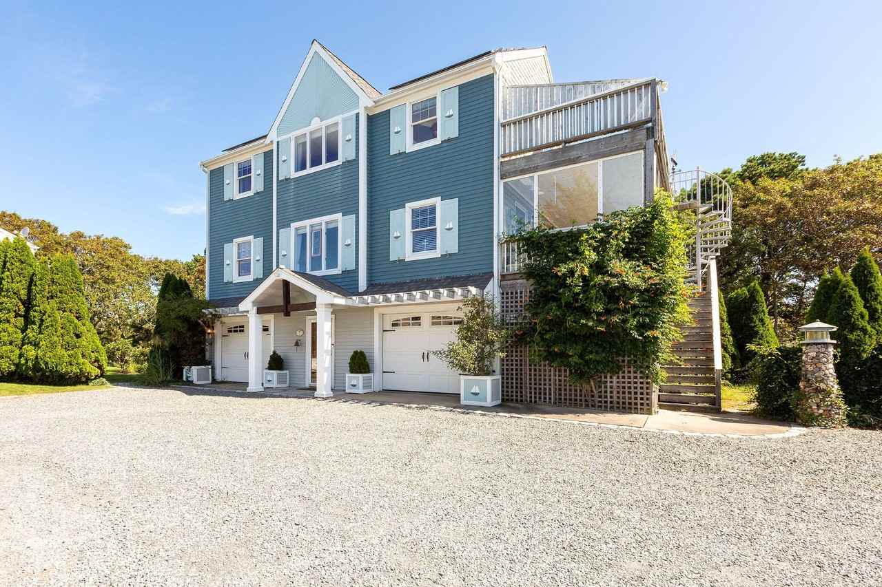 80 Mattakese Rd Apt 7 #7 - Photo 3 of 38