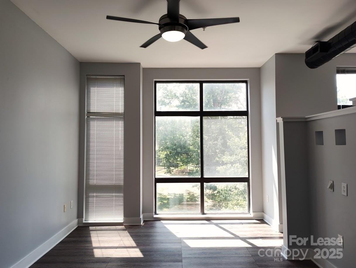 514 W 10th St Unit 205 #205 - Photo 6 of 16