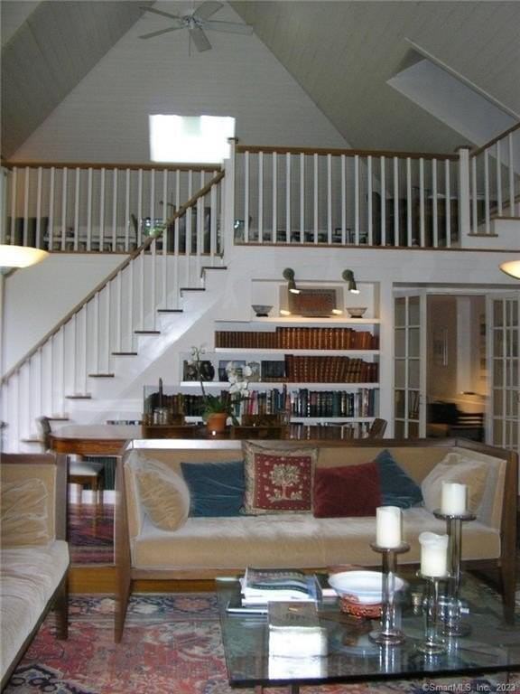 261 Taconic Rd - Photo 6 of 20