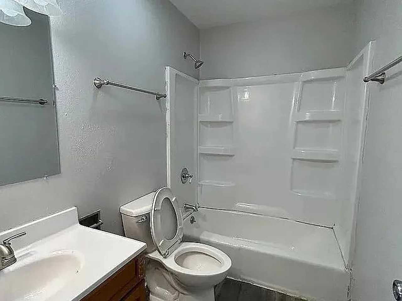 602 Se Grant St #2 - Photo 6 of 8