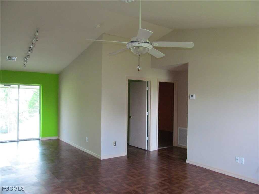 3912 9th St Sw - Photo 2 of 12