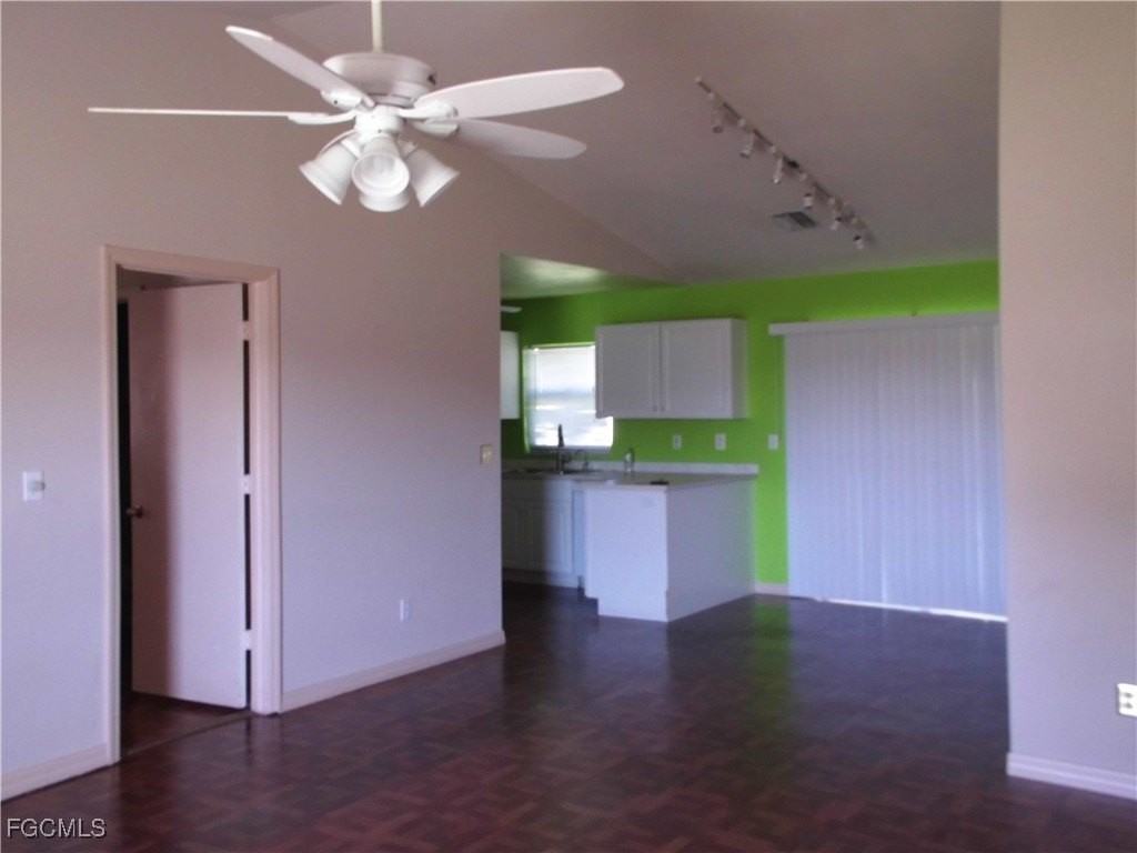 3912 9th St Sw - Photo 4 of 12