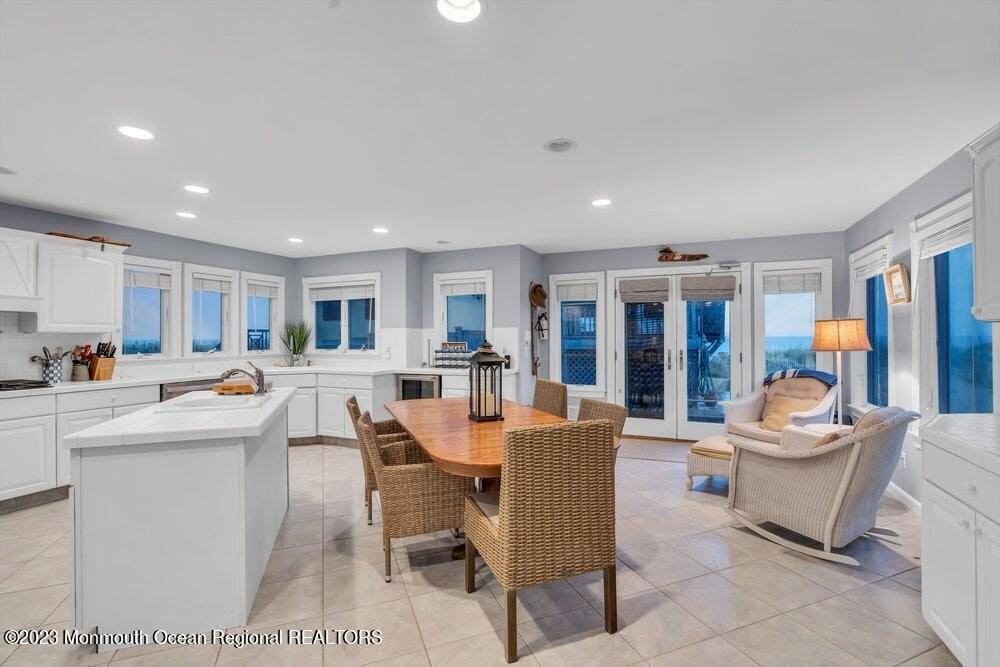 28 1st Ave - Photo 3 of 34