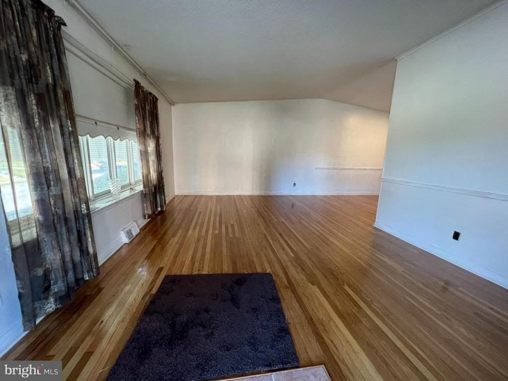 1053 E Sydney St - Photo 6 of 37