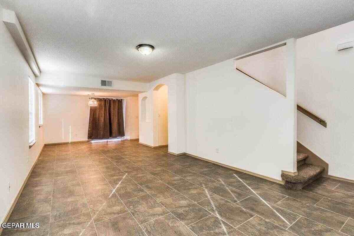 14081 Tierra Delfin Dr - Photo 2 of 9