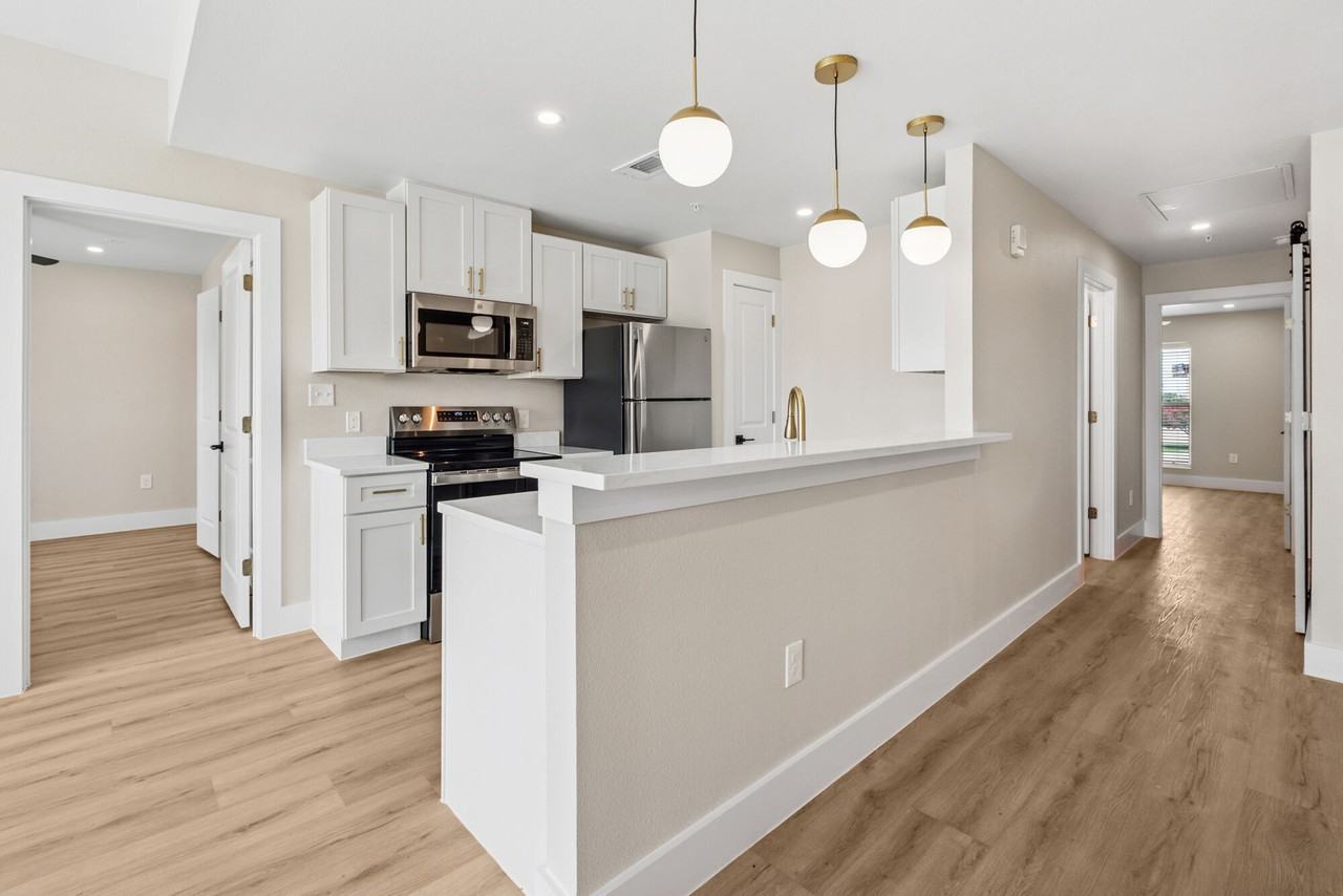 Lake Meadows - Photo 3 of 42