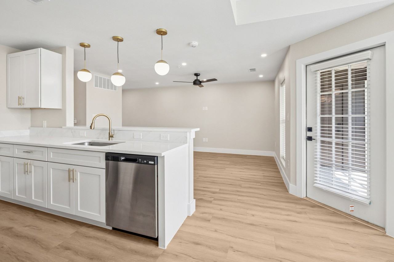 Lake Meadows - Photo 6 of 42