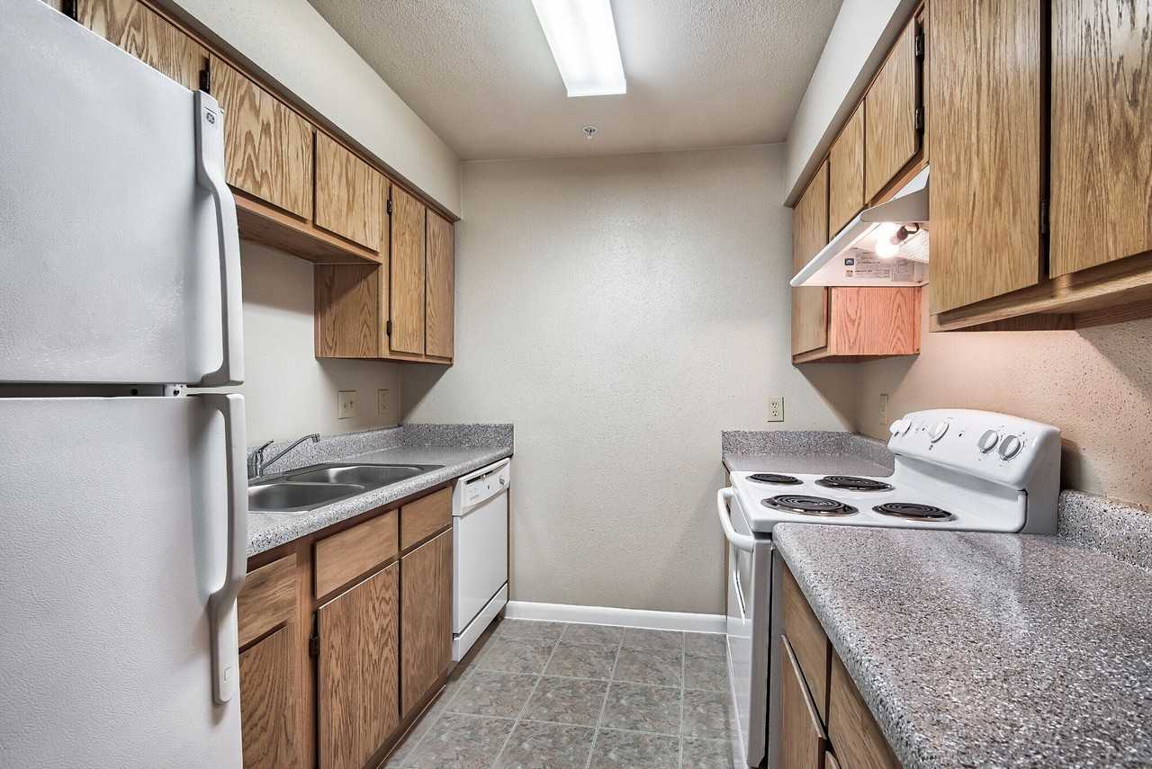 Parc At Marina Landing - Photo 4 of 27