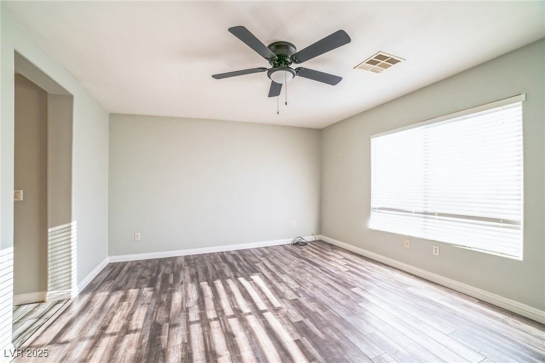 4024 Benevolent Dr - Photo 3 of 9