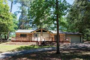 featured image of 515 Holly Trl E