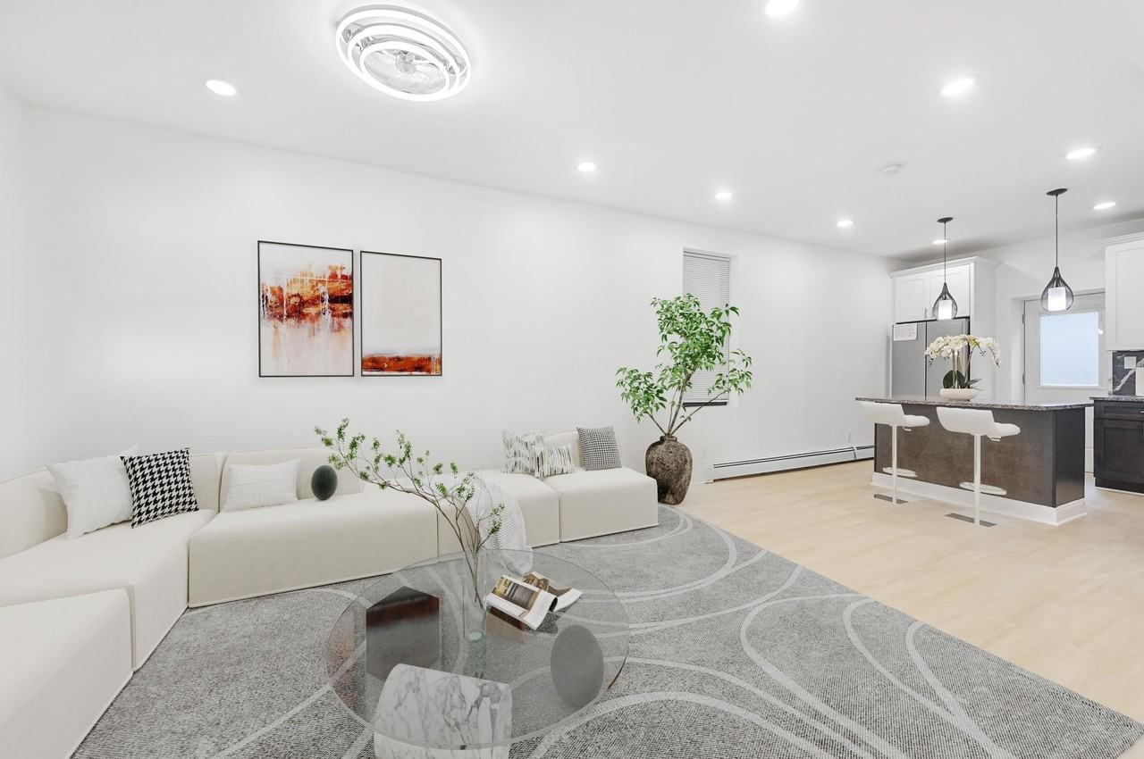 803 West St - Photo 2 of 34