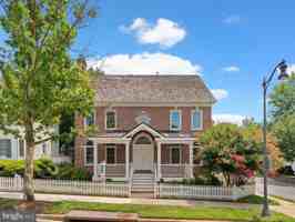 featured image of 405 Tschiffely Square Rd