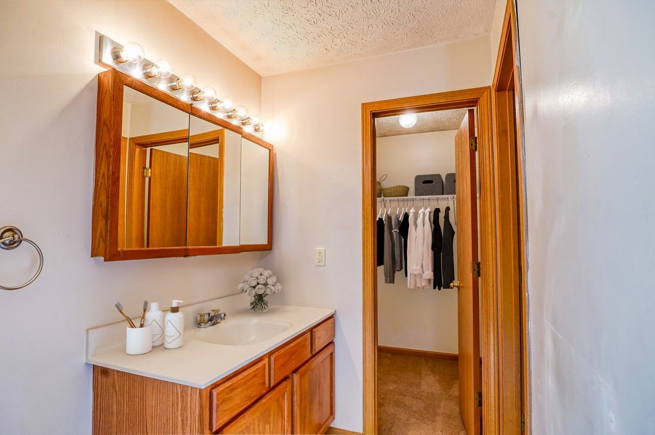 2204 SR 26 W - Photo 7 of 10