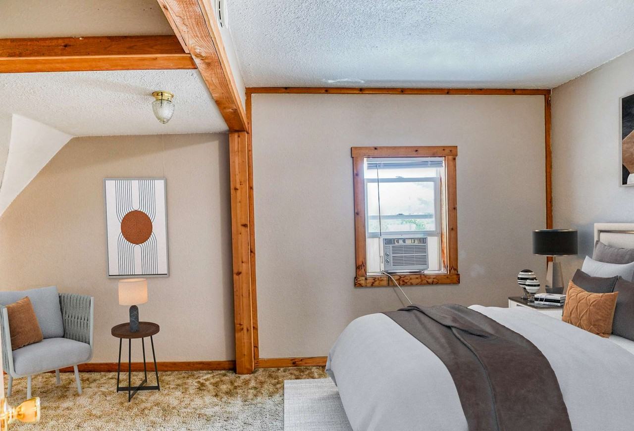 99 E Wood Street - Photo 3 of 7