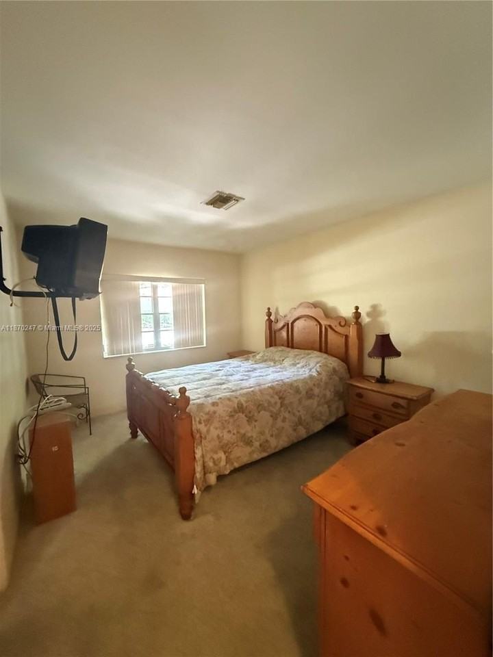 189 Edgewater Drive - Photo 4 of 4