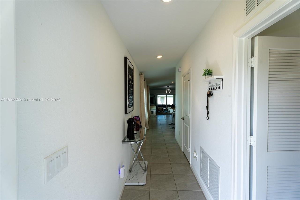 6172 Nw Sweetwood Dr #6172 - Photo 5 of 37