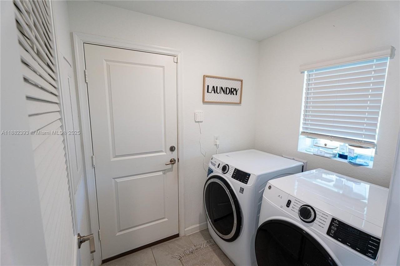 6172 Nw Sweetwood Dr #6172 - Photo 6 of 37