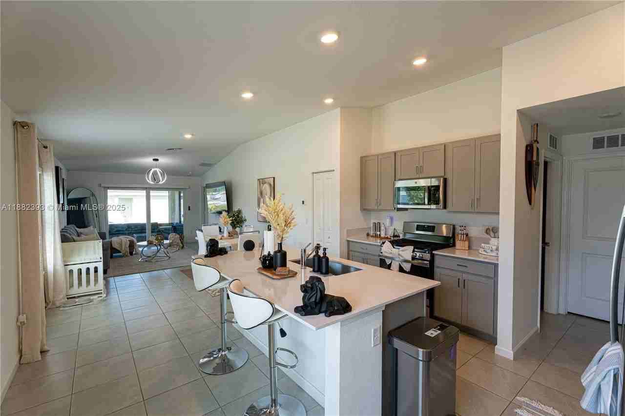 6172 Nw Sweetwood Dr #6172 - Photo 7 of 37