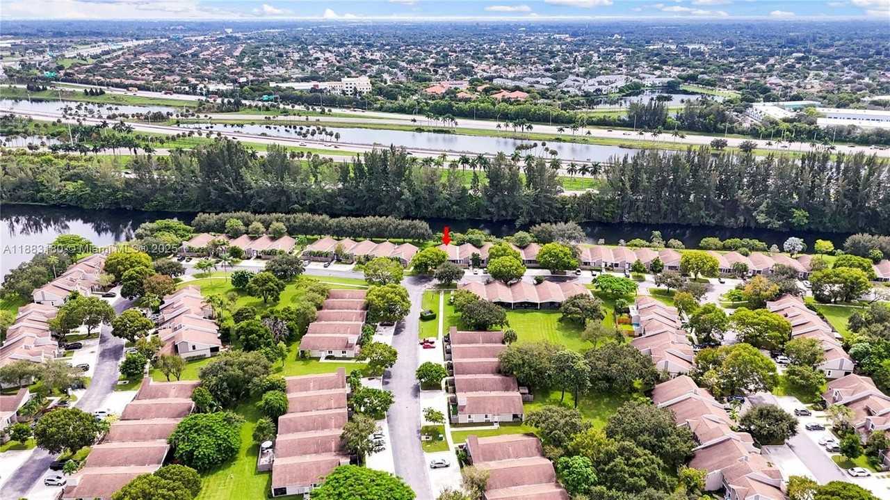 570 Woodgate Cir #A - Photo 6 of 41