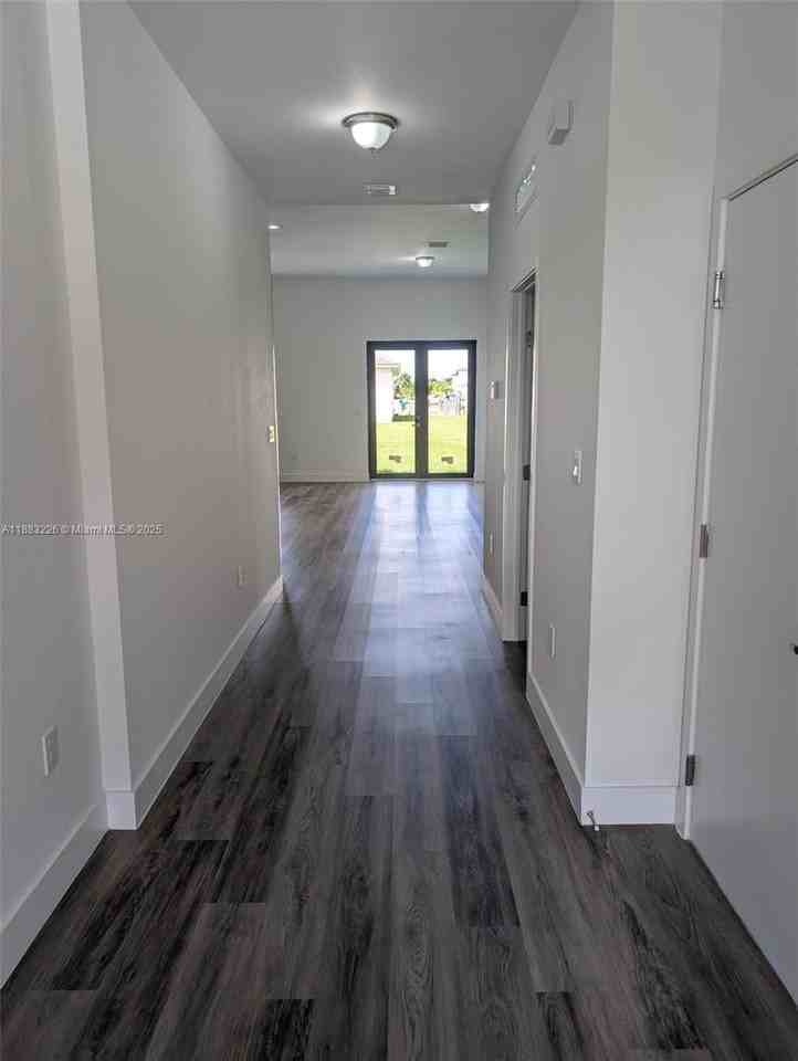 19565 Sw 325th St - Photo 7 of 10