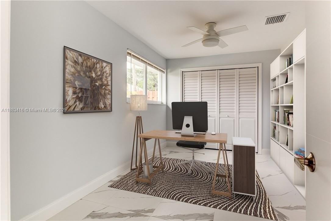 465 Nw 11th St - Photo 6 of 11