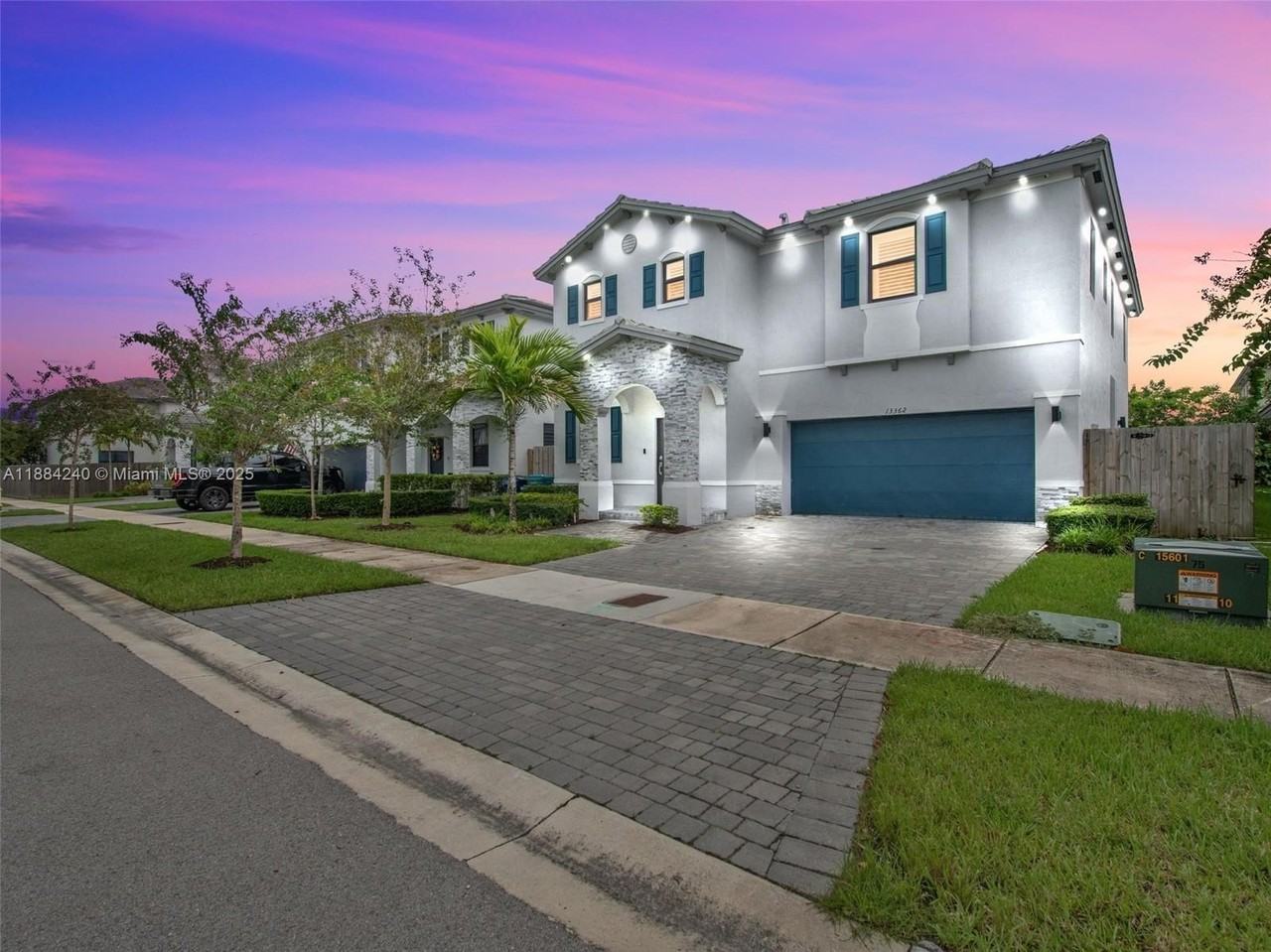 13362 Southwest 284th Street - Photo 2 of 50