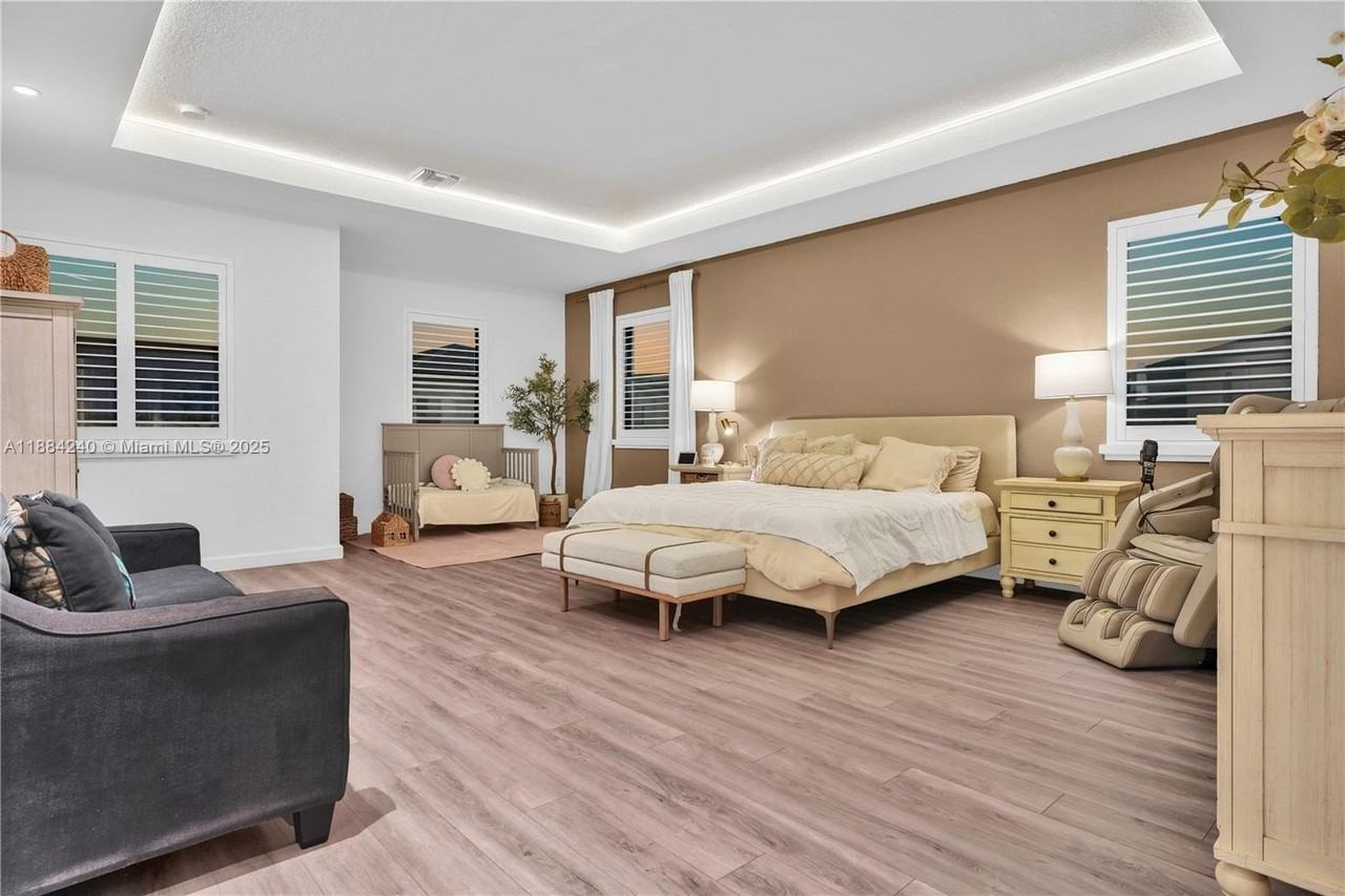 13362 Southwest 284th Street - Photo 7 of 50