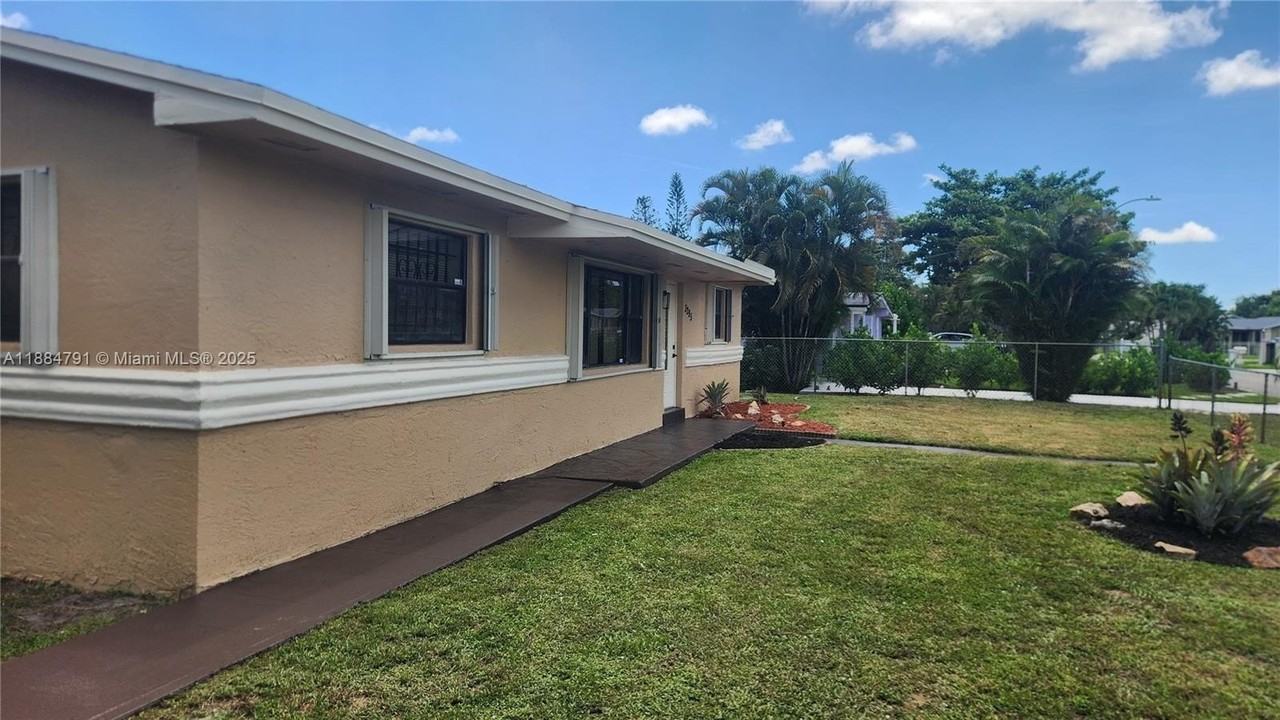 3295 Nw 214th St #3295 - Photo 3 of 19