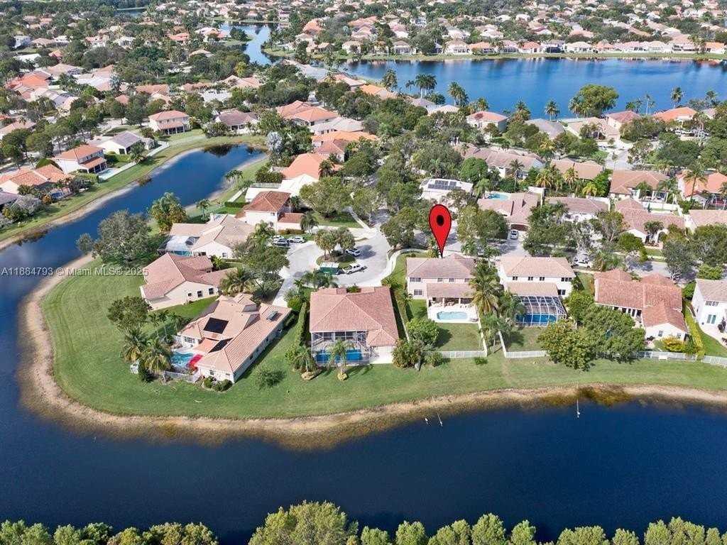 762 Verona Lake Drive - Photo 2 of 50