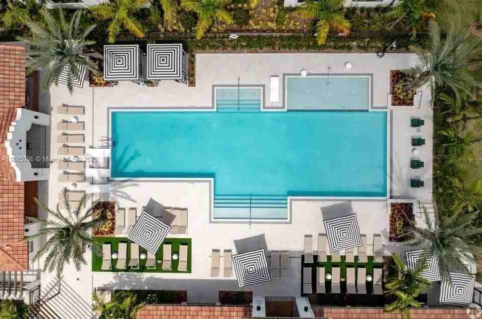 8894 Nw 44th St #6-114 - Photo 3 of 15