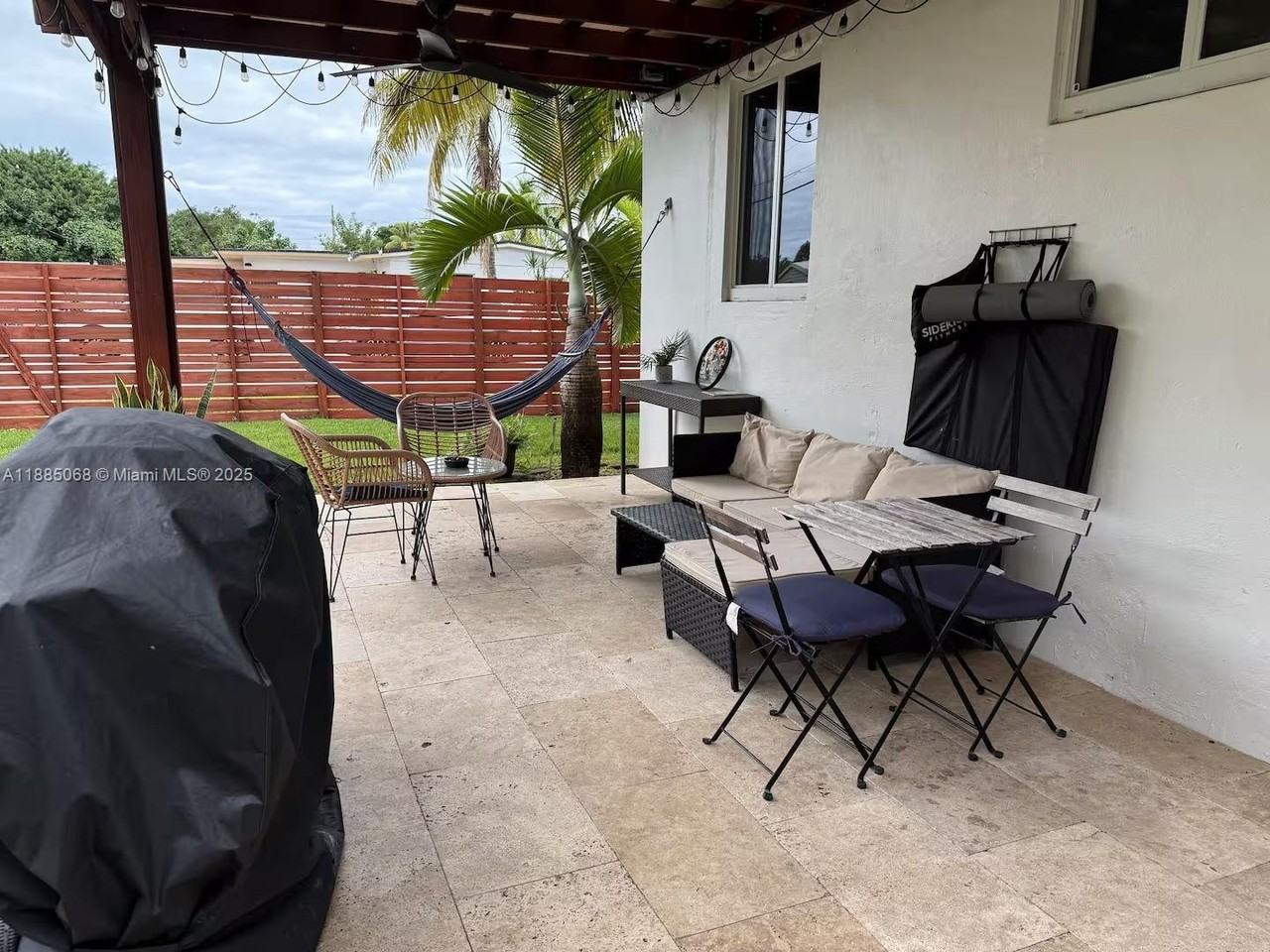 601 Nw 116th St - Photo 4 of 13