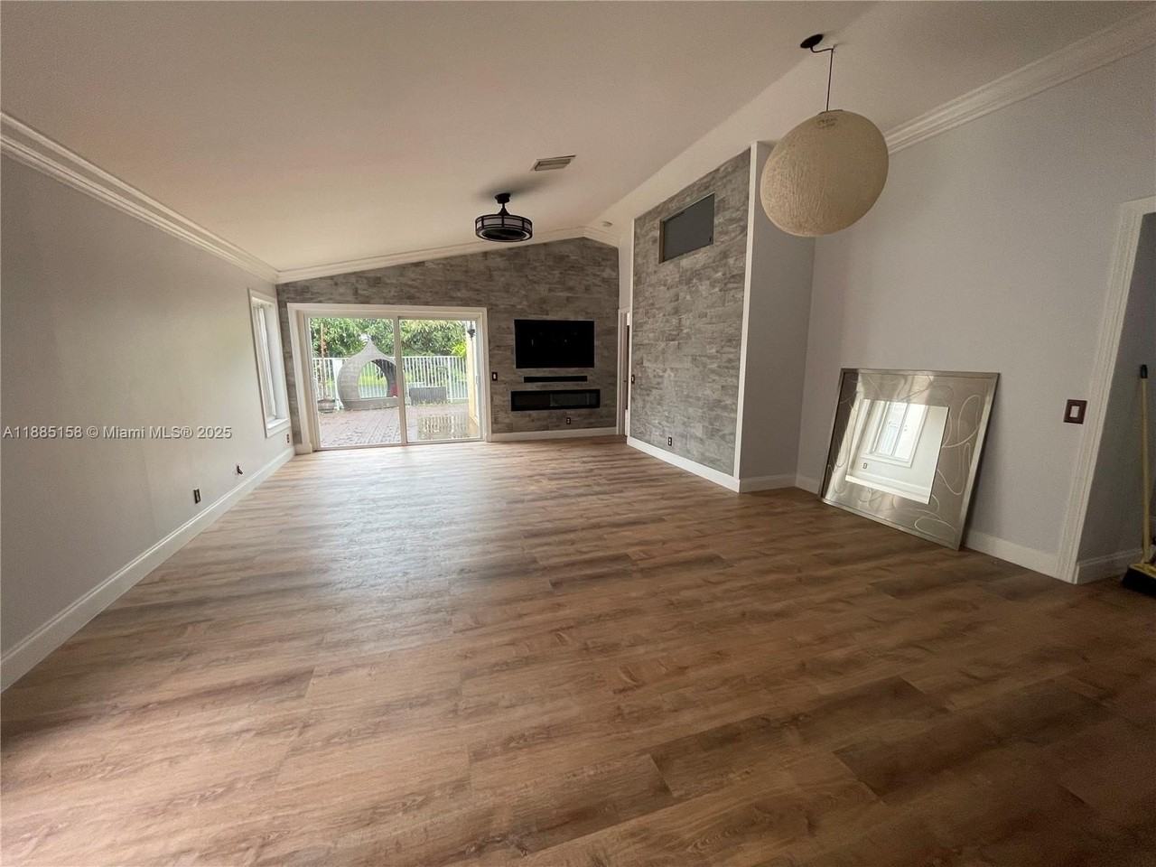 4314 Mahogany Ridge Dr - Photo 4 of 27