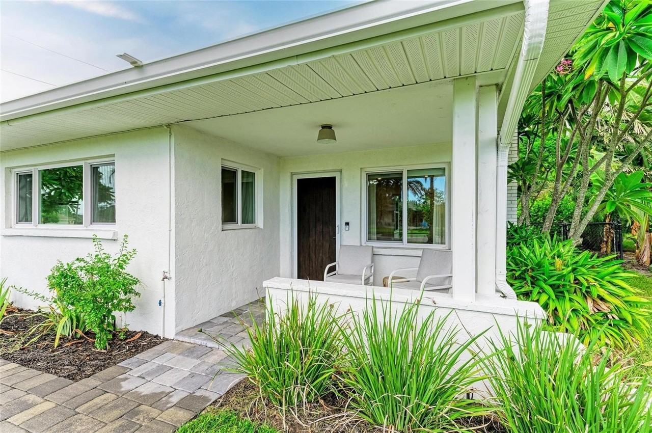 302 San Marco Dr - Photo 3 of 25