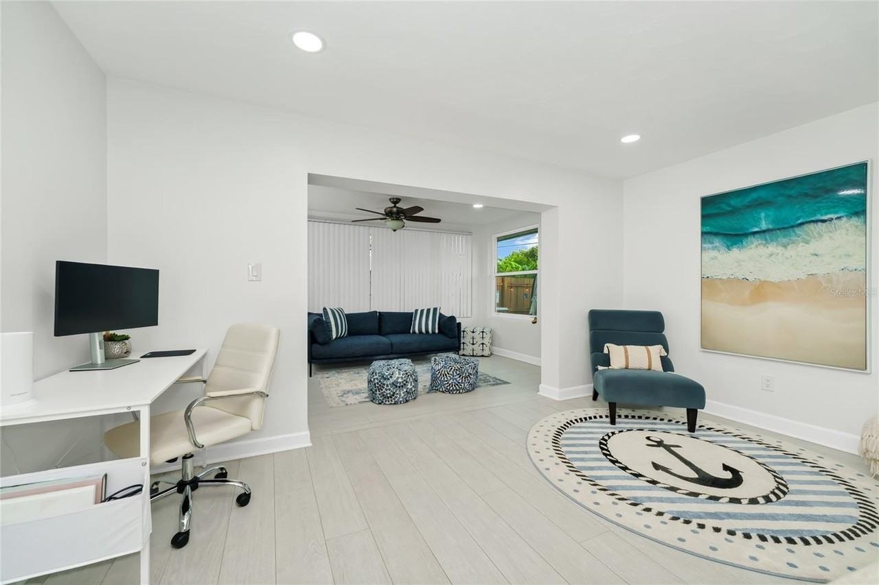 363 Harbor Dr - Photo 5 of 50