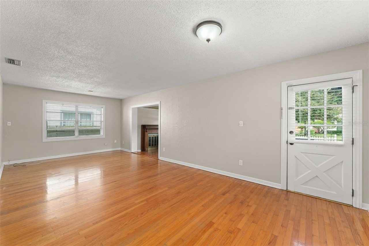 2110 Gerda Ter - Photo 6 of 35