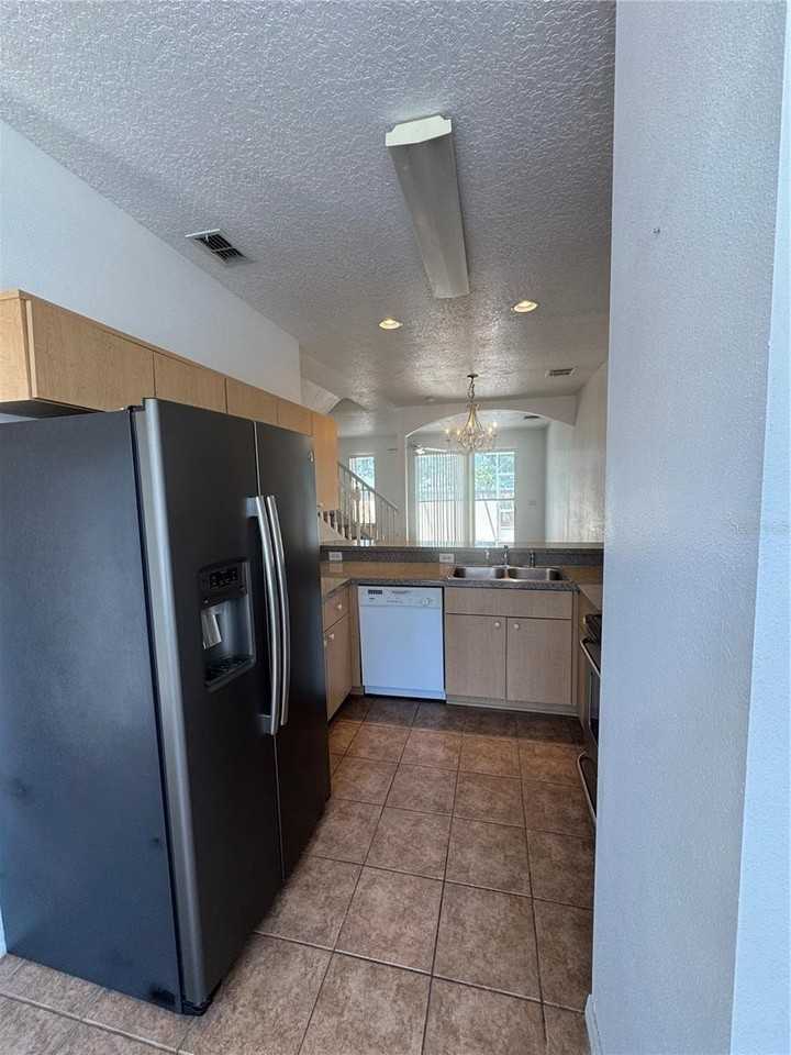 1304 South Beach Circle - Photo 7 of 21