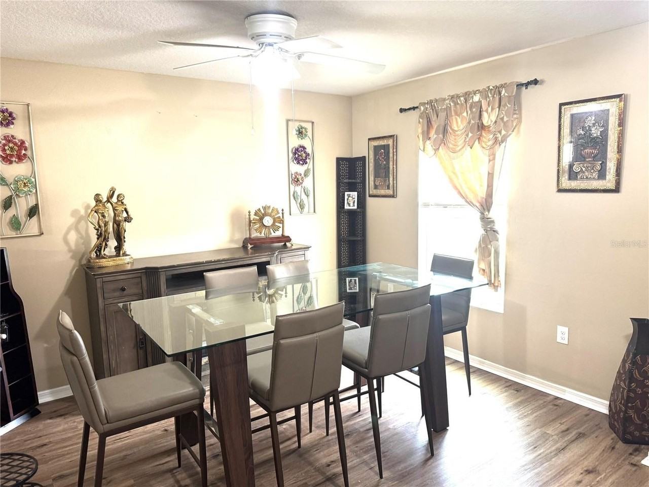 256 Begonia Ln - Photo 6 of 35